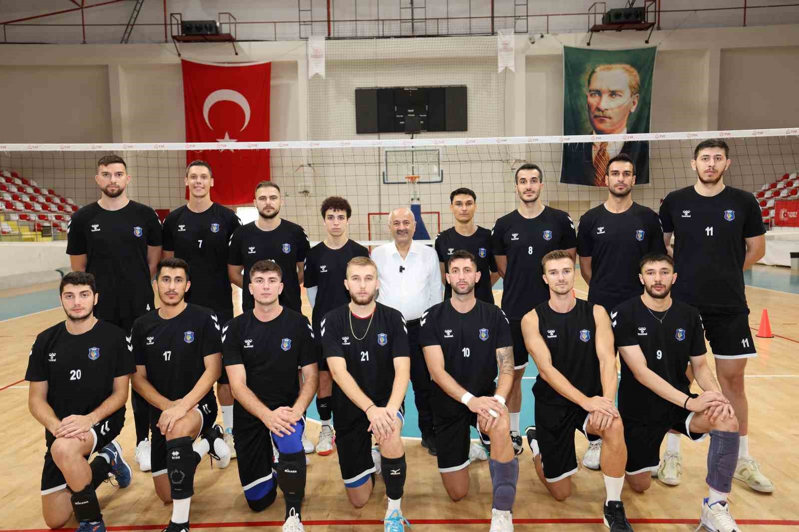 Gebze Belediyesi Voleybol Takımı hazırlık turnuvasına çıkacak