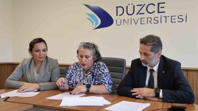 DÜZCE ÜNİVERSİTESİ KARİYER GELİŞTİRME VE MEZUN İZLEME UYGULAMA ARAŞTIRMA MERKEZİ