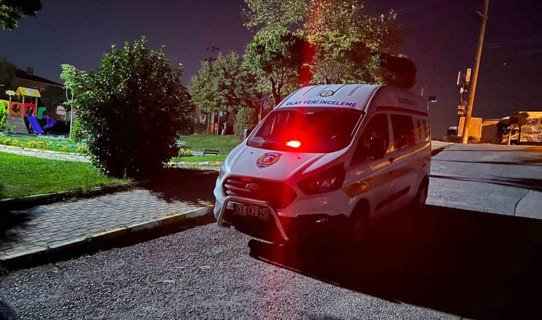 KOCAELİ'NİN DARICA İLÇESİNDE PARKTA ÇIKAN SİLAHLI KAVGADA BİRİ GÖZÜNDEN, DİĞERİ