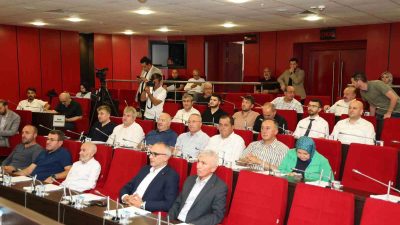 GEBZE BELEDİYESİ'NİN EYLÜL AYI MECLİS TOPLANTISINDA, ÜNİVERSİTEYE KAYIT YAPTIRAN ÖĞRENCİLERE