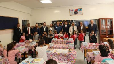 DİLOVASI'NDA İLKOKUL 1. SINIFA BAŞLAYAN TÜM ÖĞRENCİLERE KIRTASİYE MALZEMESİ VE