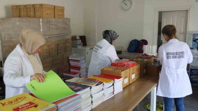 SERDİVAN BELEDİYESİ, YENİ EĞİTİM-ÖĞRETİM YILININ BAŞLAMASIYLA BİRLİKTE, İHTİYAÇ SAHİBİ ÖĞRENCİ
