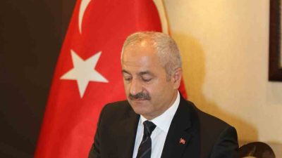 GEBZE BELEDİYE BAŞKANI ZİNNUR BÜYÜKGÖZ, ÜNİVERSİTEYE İLK KEZ KAYIT YAPTIRACAK