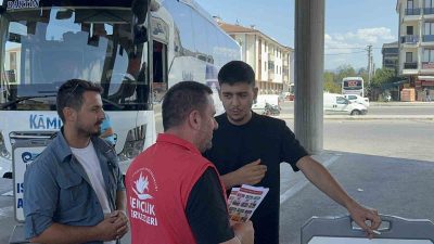 DÜZCE GENÇLİK MERKEZLERİ, ÜNİVERSİTEYİ YENİ KAZANIP ŞEHRE GELEN ÖĞRENCİLERİ OTOGARDA