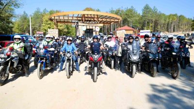 DÜZCE VALİLİĞİ KOORDİNASYONUNDA ANIT PARK MEYDANI'NDAN TAMAMLANAN YOLUYLA KORUGÖL TABİAT