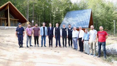 DÜZCE'NİN KAYNAŞLI İLÇESİNDE BULUNAN YAYLAGÖL'DE, YEŞİLAY TARAFINDAN YAPIMI DEVAM EDEN