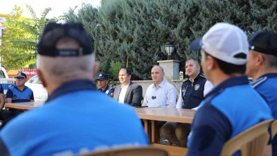 DÜZCE BELEDİYE BAŞKANI DR. FARUK ÖZLÜ, ZABITA HAFTASI DOLAYISIYLA RASİM