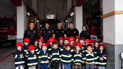 DÜZCE’DE ANAOKULU ÖĞRENCİLERİ İTFAİYE EKİPLERİ İLE BİR ARAYA GELEREK YANGIN