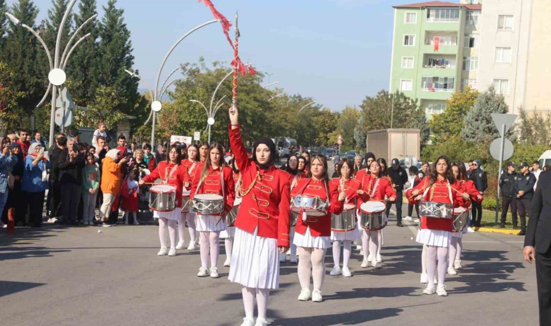 ÇAYIROVA'DA CUMHURİYET BAYRAMI İÇİN