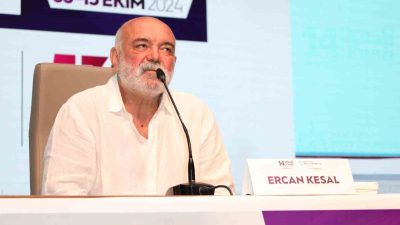 Ercan Kesal: “Sinemaya edebiyatla girdim” KOCAELİ KİTAP FUARI'NDA VATANDAŞLARLA BİR ARAYA GELEN OYUNCU VE YAZAR