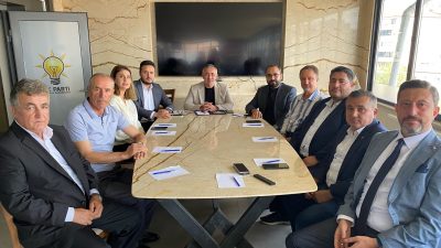 AK PARTİ İL BAŞKANI SERKAN YILDIRIM, İLÇE BAŞKANLARI İLE BİR