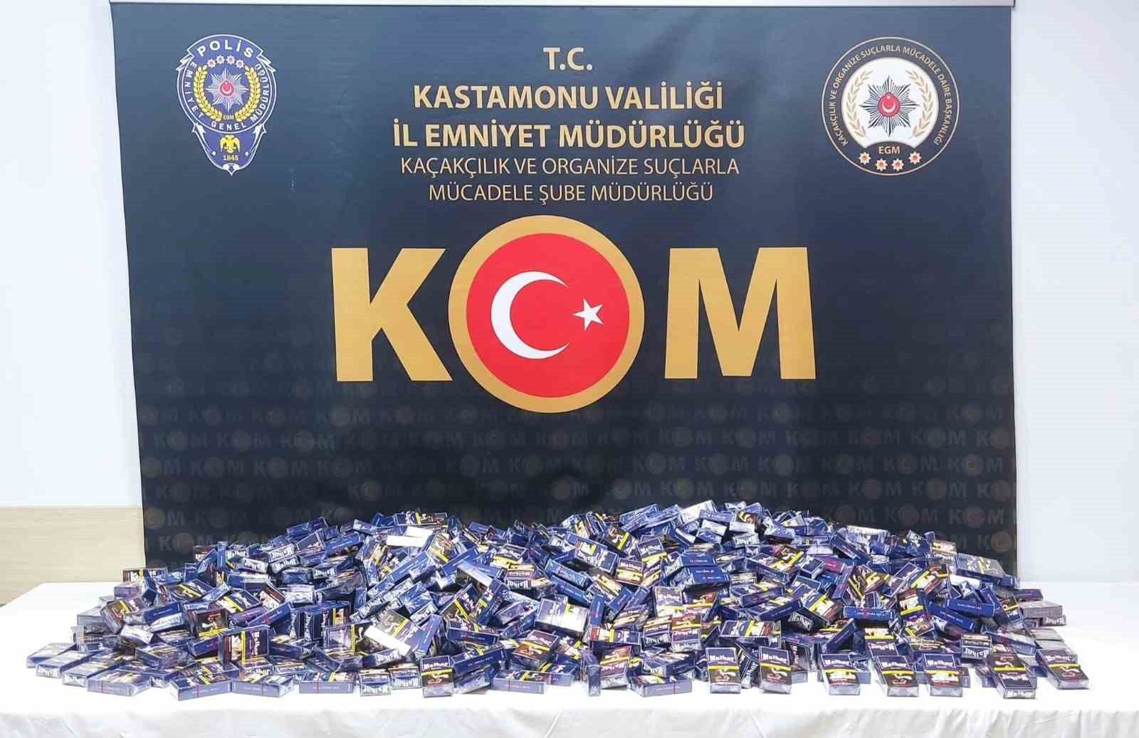 KASTAMONU’DA POLİS EKİPLERİ TARAFINDAN 19 BİN 400 ADET DOLDURULMUŞ MAKARAN