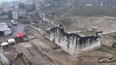 BATI KARADENİZ’İN EFES’İNDE DÜZCE BELEDİYESİ’NİN DESTEĞİ İLE SÜREN KONURALP ANTİK