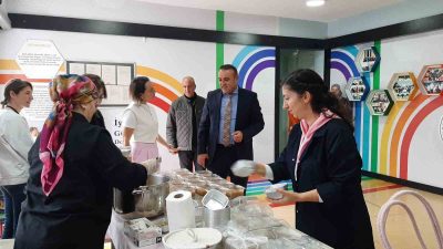 DÜZCE’DE ÖZEL EĞİTİM UYGULAMA OKULUNA GİDEN ÖZEL ÖĞRENCİLER KÖKLERDEN GELECEĞİ