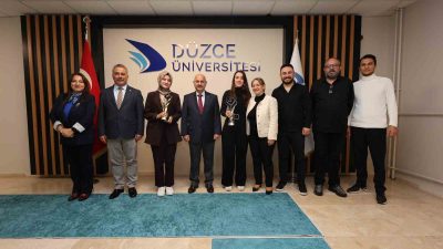 DÜZCE ÜNİVERSİTESİ REKTÖRÜ PROF. DR. NEDİM SÖZBİR, TRT GELECEĞİN İLETİŞİMCİLERİ