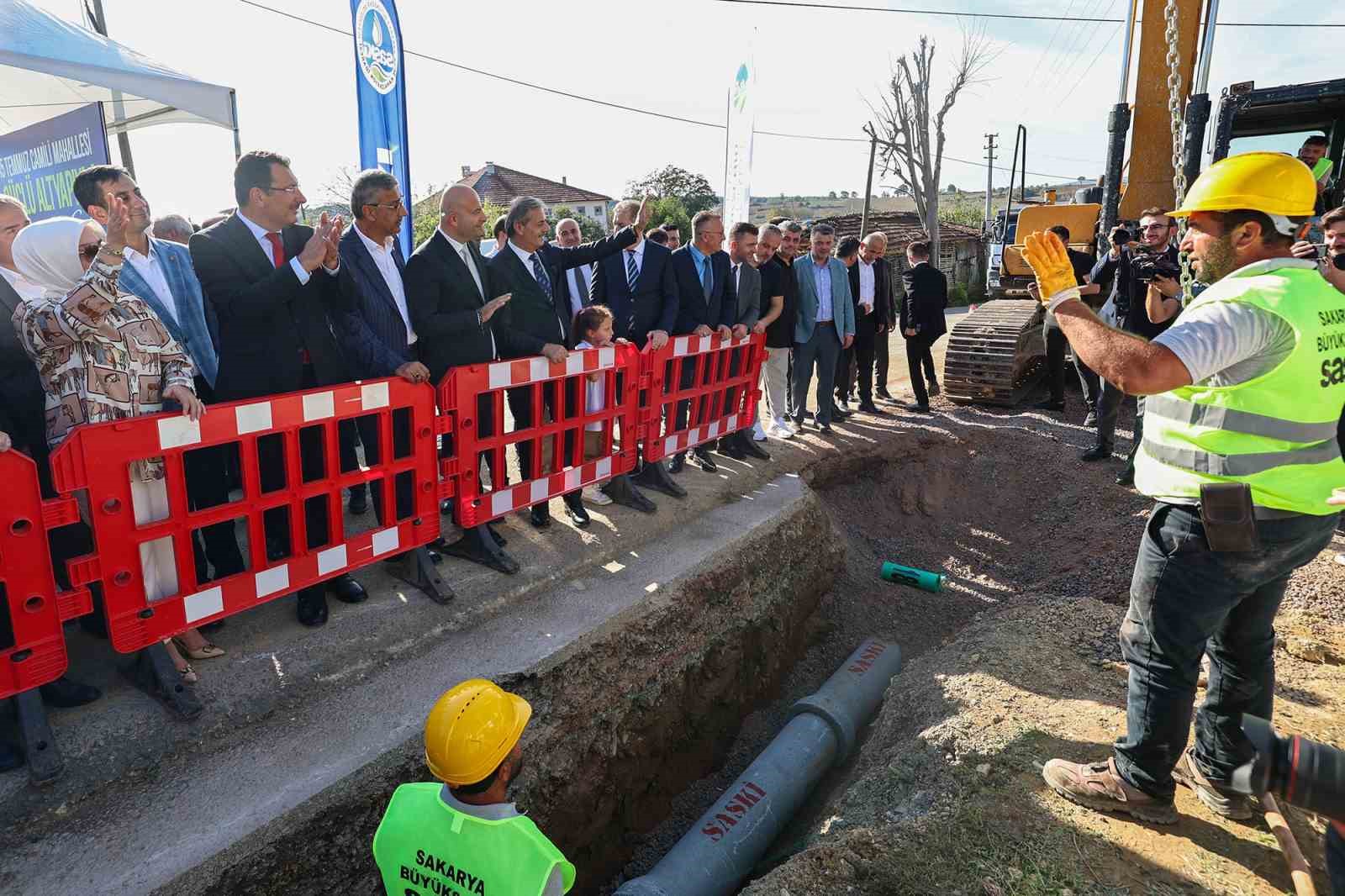 Sakarya’da 25 milyon TL’lik alt yapı yatırımı için ilk kazma vuruldu