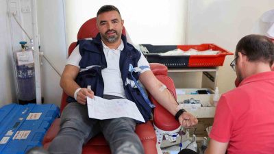 SASKİ ÇALIŞANLARI, KIZILAY’IN SASKİ TEKNİK BİRİMLERİNDE KONUŞLANDIRDIĞI MOBİL KAN BAĞIŞ