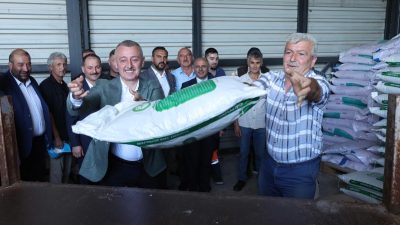 KOCAELİ'NİN KÖRFEZ İLÇESİNDE DÜZENLENEN TÖRENLE, 2024 YILI SONBAHAR YEM BİTKİSİ
