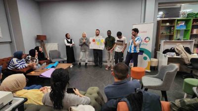 DÜZCE ÜNİVERSİTESİ’NDE BULUNAN VE YURT DIŞINDAN GELEN ÖĞRENCİLER, TÜRK ÖĞRENCİLERE