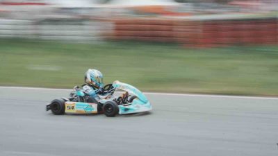 KATILDIĞI İLK MOTOSİKLET YARIŞINDA TÜRKİYE ŞAMPİYONU OLAN TMF MİLLİ TAKIMLAR