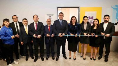 DÜZCE’NİN BAHÇELİEVLER MAHALLESİNDE 12 KASIM DÜZCE DEPREMİ ANISINA ÜLKEM OKUYOR