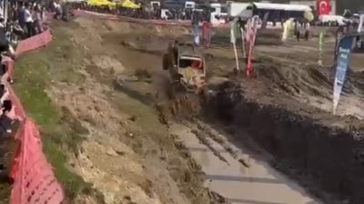 DÜZCE’DE DEVAM EDEN OFFROAD YARIŞLARINA BURSA’DAN KATILAN CİHANGİR AYDIN, PARKURDA