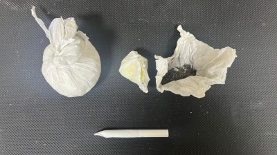 DÜZCE’DE POLİS EKİPLERİ TARAFINDAN YAPILAN ÇALIŞMADA UYUŞTURUCU MADDE TİCARETİ YAPMAK