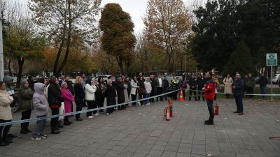 SAKARYA BÜYÜKŞEHİR BELEDİYESİ, PERSONELLERİNE MUHTEMEL YANGIN VE AFET DURUMLARINDA ATEŞE