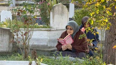 12 KASIM 1999 DEPREMİNİN 25. YILINDA KAYNAŞLI’DA MEZARLIKLAR DOLDU TAŞTI.