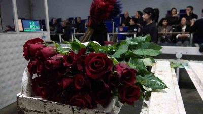 24 KASIM ÖĞRETMENLER GÜNÜ NEDENİYLE KESME ÇİÇEK ÜRETİMİNDE SÖZ SAHİBİ