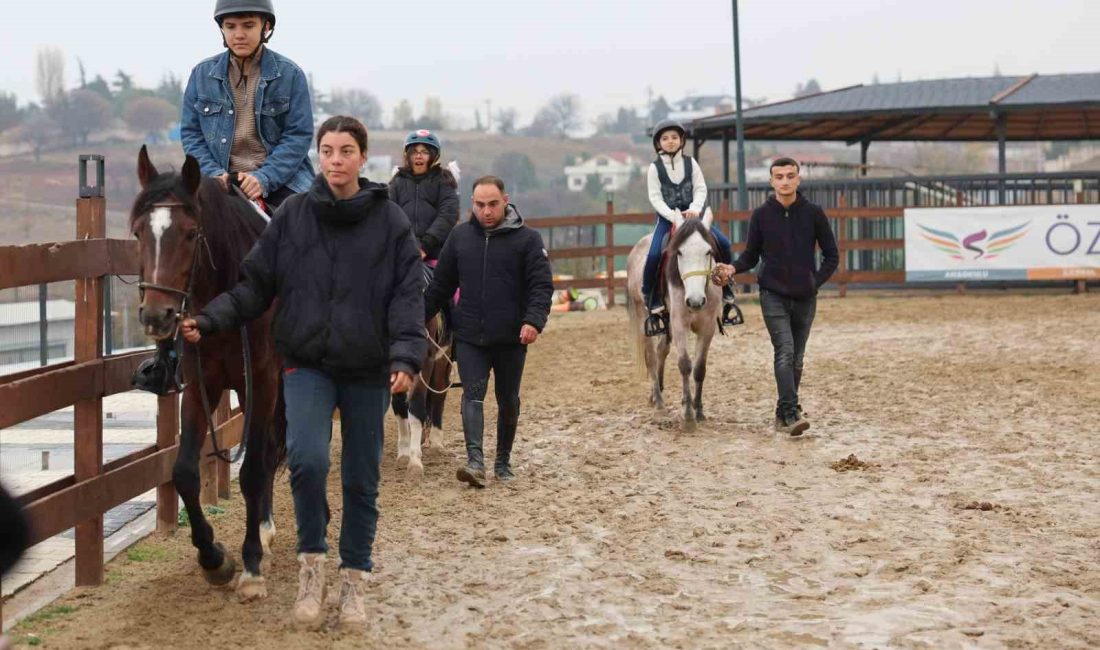 DARICA'DA TATİLDE OLAN ÇOCUKLAR