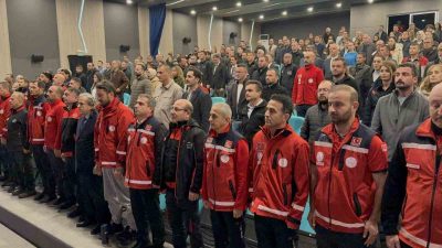 TÜRKİYE GENELİNDE ÖĞRETMENLERİN AFET EĞİTİMİ VERMESİ İÇİN DÜZCE PİLOT İL