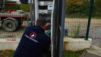 DÜZCE’NİN DARICI MAHALLESİ AZİZ YILDIRIM BULVARI ÜZERİNDEKİ ÇOCUK PARKINDA YER