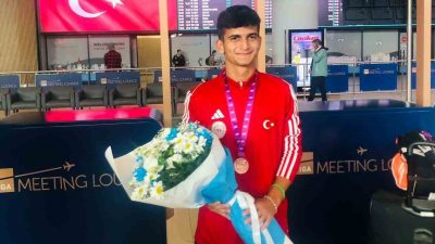 BAHREYN'İN MANAMA KENTİNDE DÜZENLENEN DÜNYA OKULLAR ARASI GYMNASİADE YAZ OKULLARI