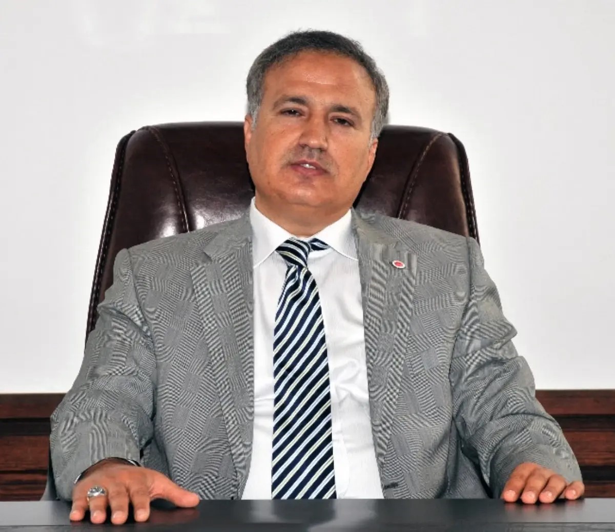 KASTAMONU ÜNİVERSİTESİ ESKİ REKTÖRÜ PROF. DR. SEYİT AYDIN’IN 2011 YILINDA
