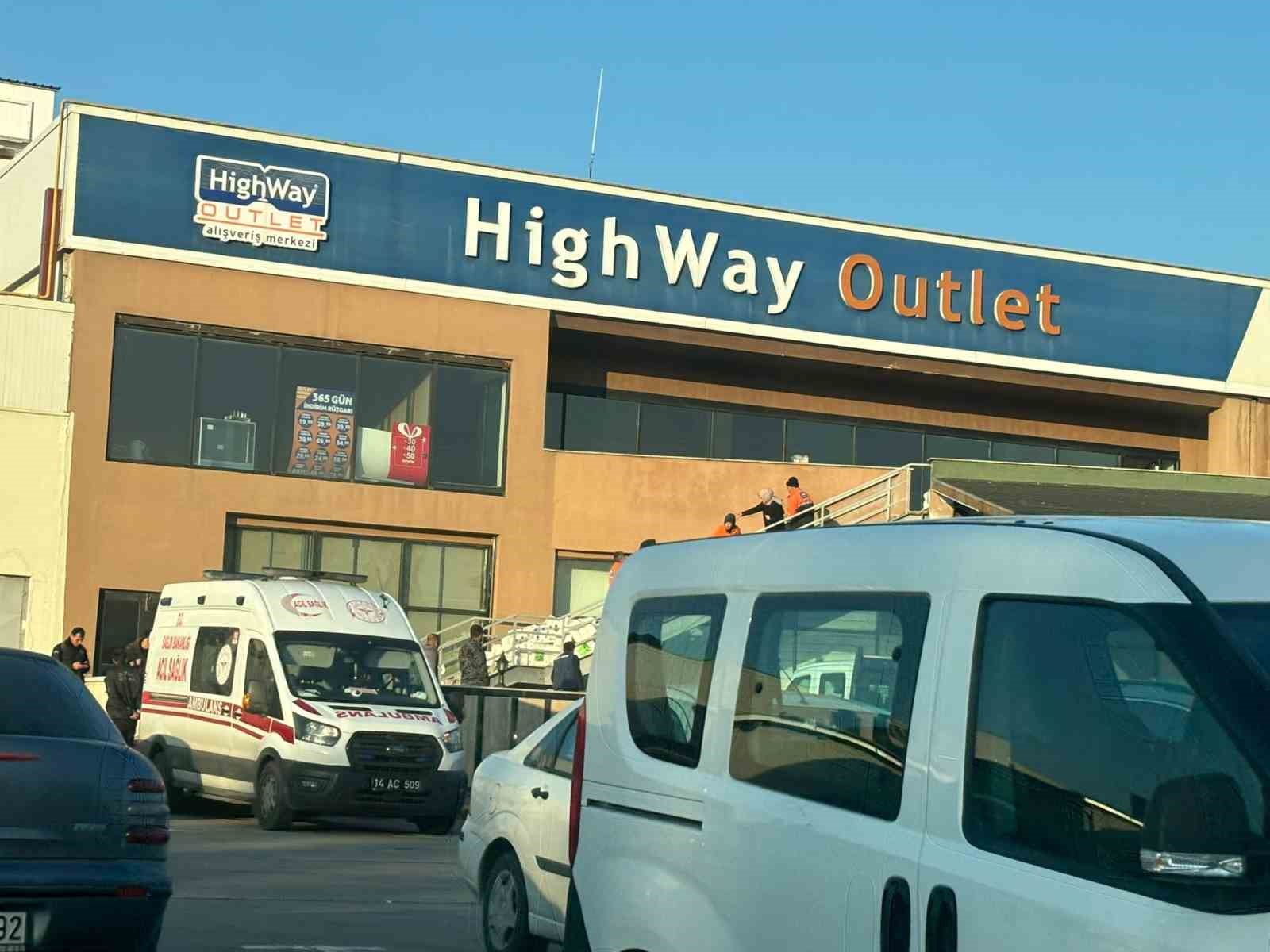 Highway Outlet AVM’de iş kazası: 1 yaralı