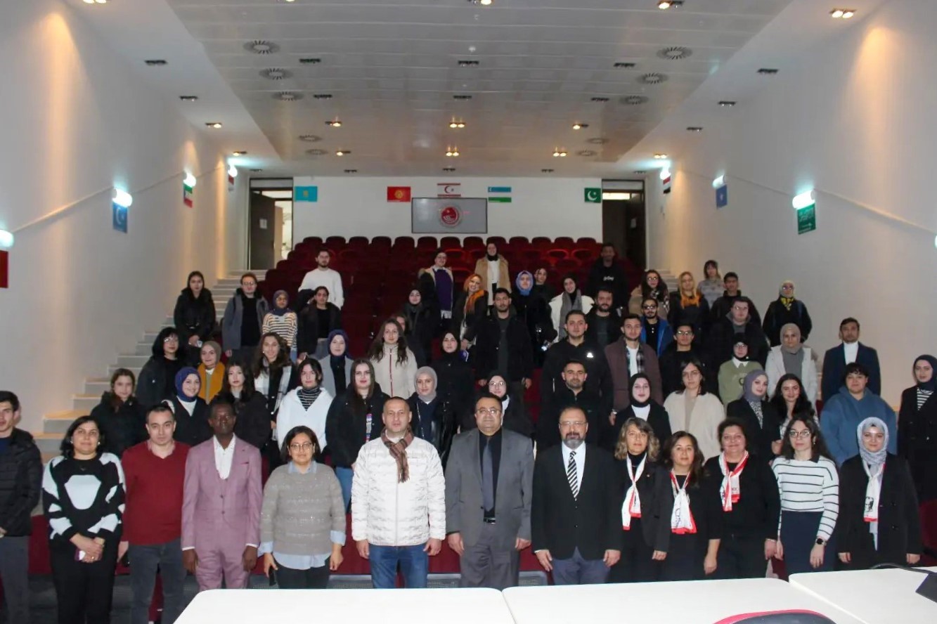 KASTAMONU ÜNİVERSİTESİ’NDE TOBB KASTAMONU KADIN GİRİŞİMCİLER KURULU İŞBİRLİĞİYLE KADIN VE