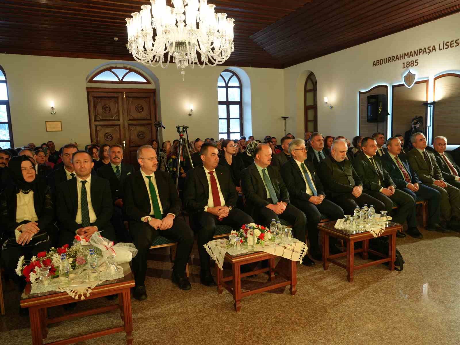 MİLLİ EĞİTİM BAKANLIĞININ ÖNCÜLÜĞÜNDE PİLOT İL OLARAK SEÇİLEN KASTAMONU’DA ÖĞRETMEN
