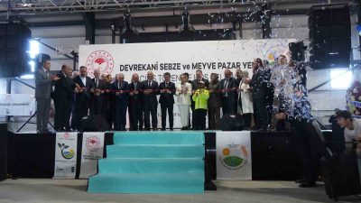 DEVREKANİ KAPALI PAZARYERİ TÖRENLE AÇILDI.