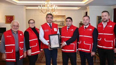 KIZILAY DÜZCE ŞUBESİ İLE DÜZCE VALİLİĞİ ARASINDA MESLEKİ UYUMU ARTTIRMAYI