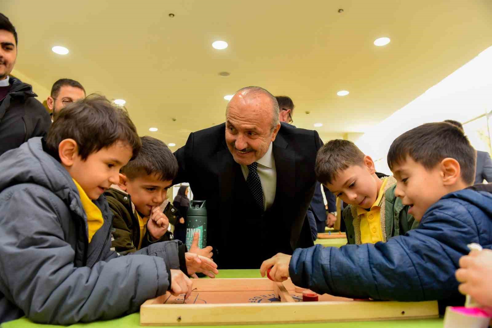 KASTAMONU’NUN TAŞKÖPRÜ İLÇESİNDE “ZEKA GELİŞTİRİCİ AHŞAP AKIL VE STRATEJİ OYUNLARI