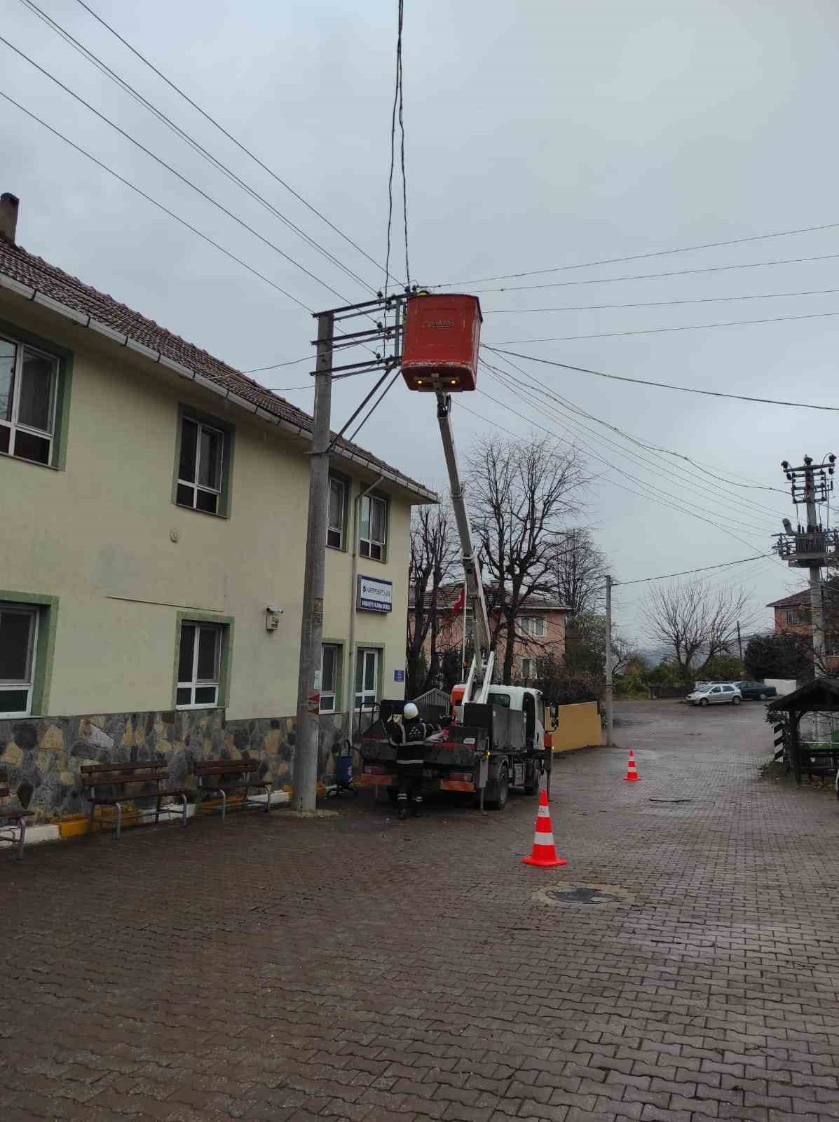 METEOROLOJİ'DEN YAPILAN SON UYARILARA GÖRE MARMARA BÖLGESİNİ ETKİSİ ALTINA ALAN