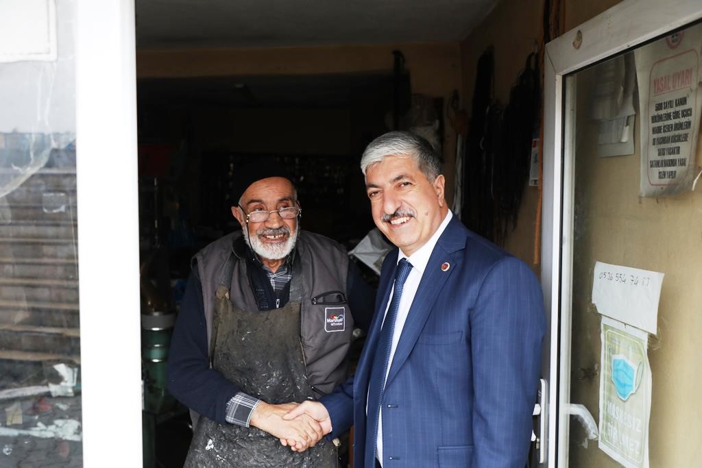 DİLOVASI BELEDİYE BAŞKANI RAMAZAN ÖMEROĞLU, "YAKIN GELECEKTE HAYATA GEÇİRECEĞİMİZ PROJELERLE