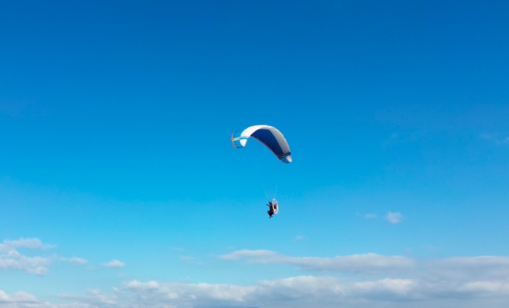 DÜZCE’DE OFF-ROAD YARIŞLARINA PARAMOTOR