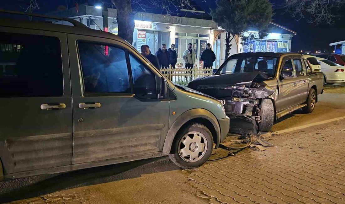 KASTAMONU'NUN CİDE İLÇESİNDE PİKAP