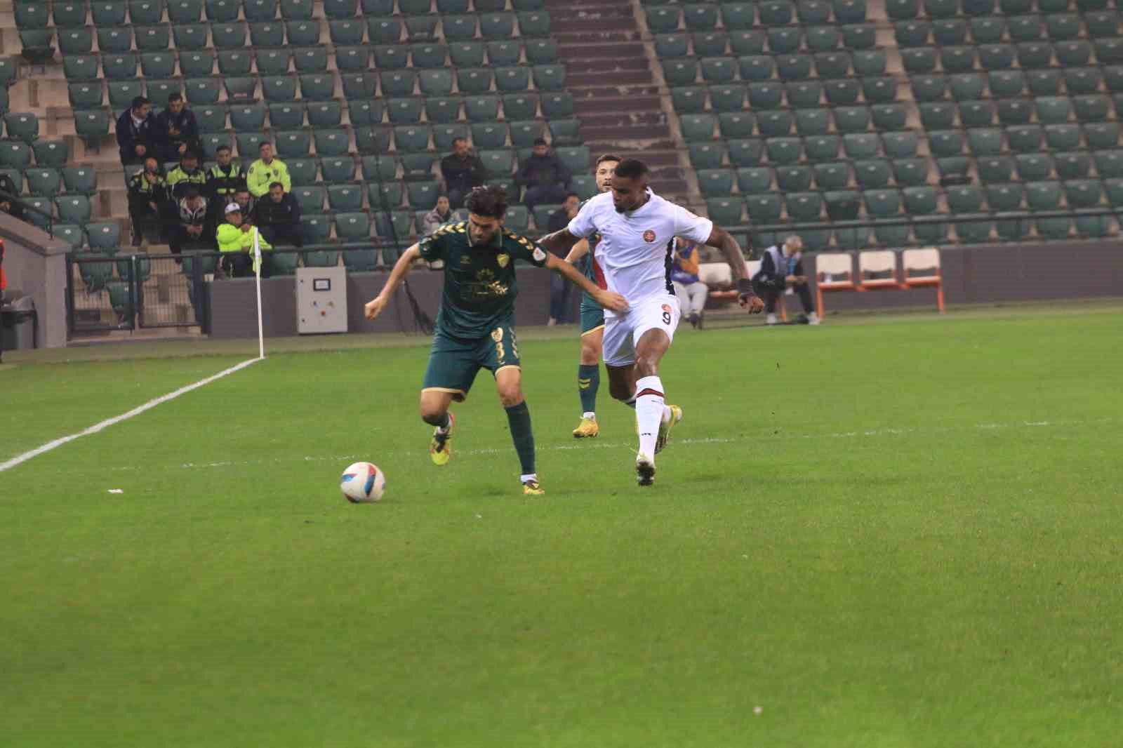 TRENDYOL 1.LİG’İN 11. HAFTASINDA KOCAELİSPOR EVİNDE KARŞILAŞTIĞI FATİH KARAGÜMRÜK’Ü 2-1