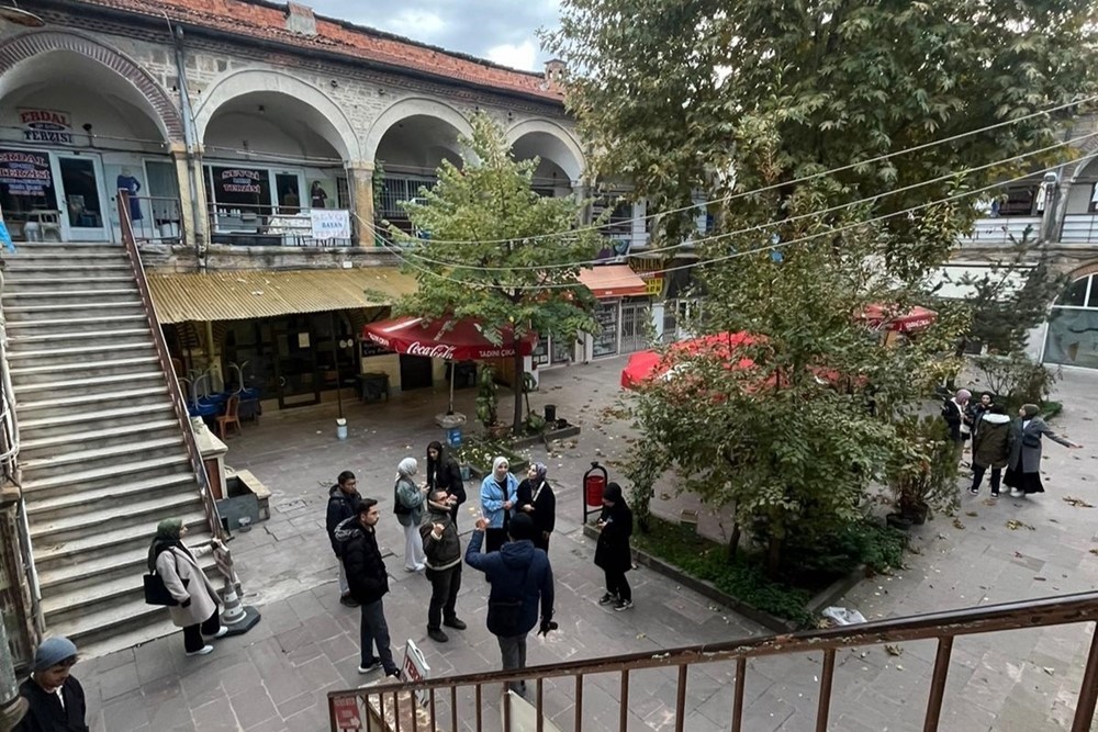 KASTAMONU ÜNİVERSİTESİ’NDE “ŞEHRİ KÜLTÜRÜ” DERSİ ÇERÇEVESİNDE “ŞEHRİ TANIYALIM” GEZİSİ DÜZENLENDİ.