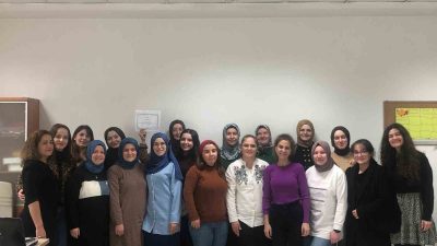 DÜZCE SAĞLIK MÜDÜRLÜĞÜ TARAFINDAN DÜZENLENEN EĞİTİMDE 16 HEKİM, EBE VE