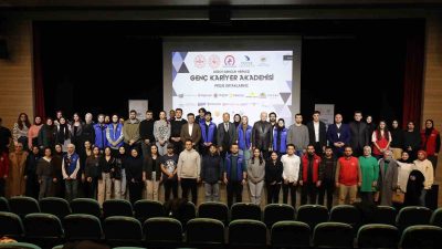 DÜZCE BELEDİYE BAŞKANI DR. FARUK ÖZLÜ, DÜZCE GENÇLİK MERKEZİ TARAFINDAN