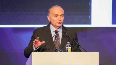 DÜZCE BELEDİYE BAŞKANI DR. FARUK ÖZLÜ, KATILDIĞI BİR PROGRAMINDA 